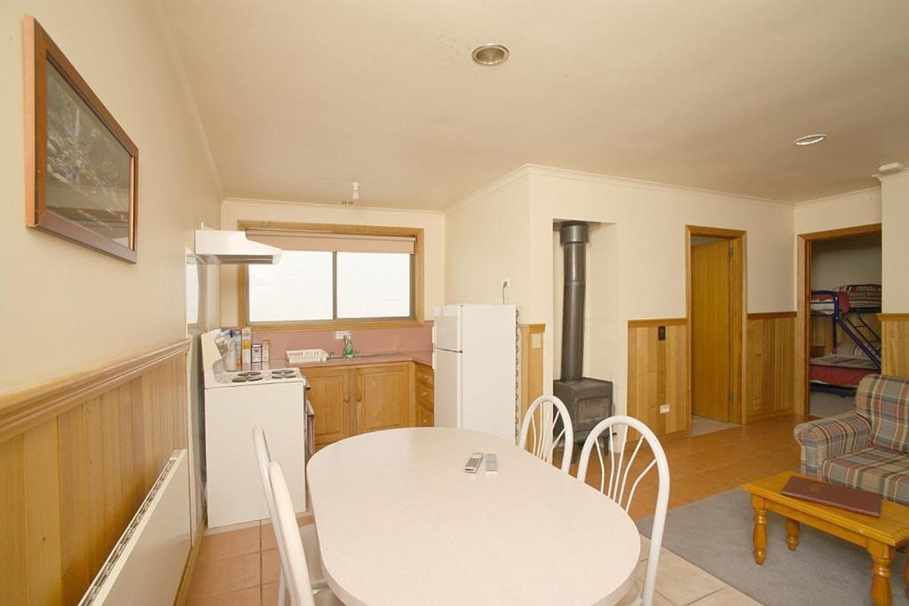 Apollo Bay Backpackers Lodge Oda fotoğraf